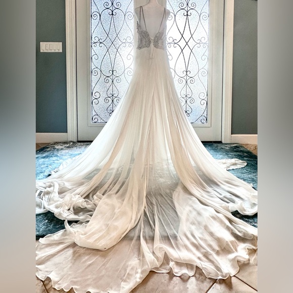 Customized Martina Liana 938 Boho Ivory Silk And Lace Wedding Dress Size 12 US - Picture 2 of 16